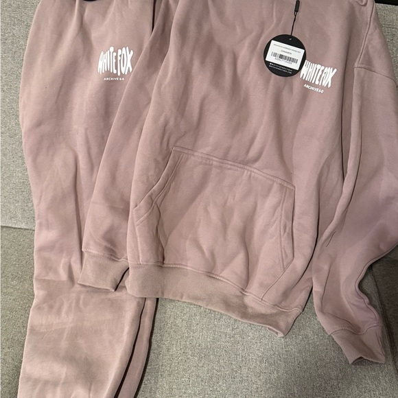 White Fox Archive 6.0 sweatshirt and sweatpants - Picture 2 of 4